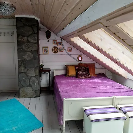 Hogberget Loft With 3 Bedrooms And Private Bathroom Farstad
